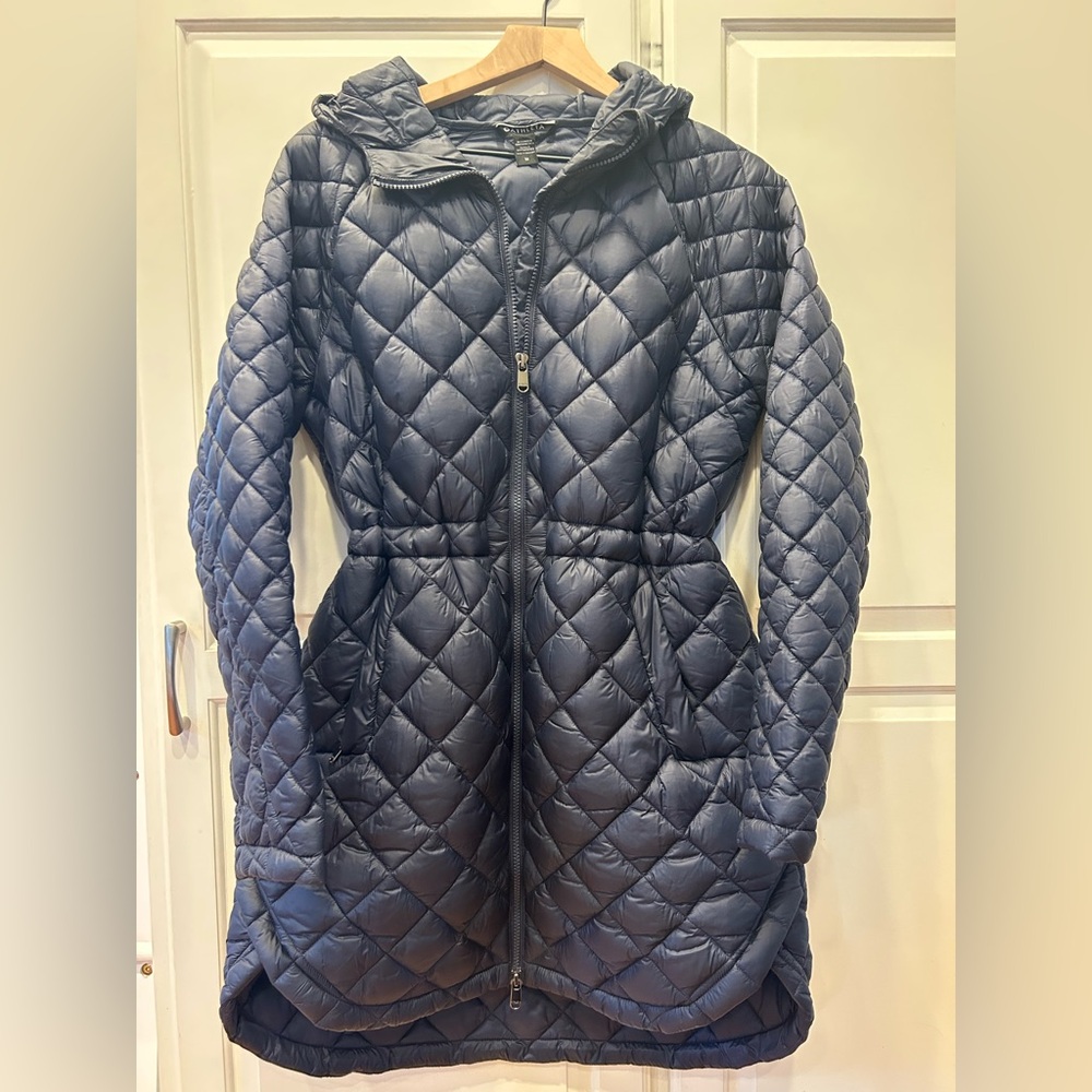 Athleta Navy Whisper Featherless Quilted Puffer Jacket